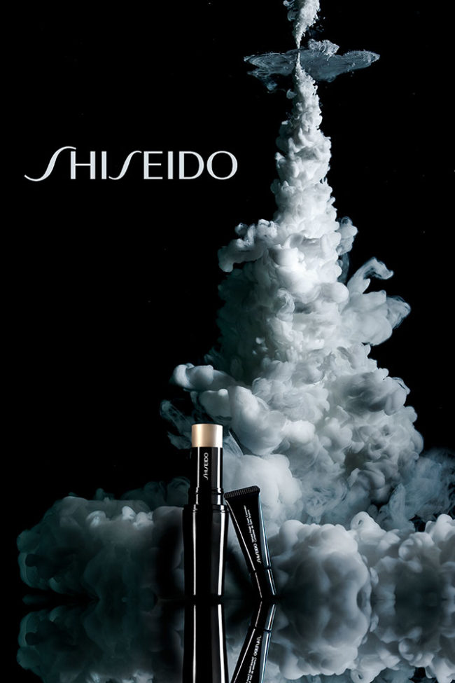 Shiseido unter wasser | Ein Produkt was unterwasser steht und Farbe ins wasser geschüttet wird. Danke Shiseido ;)
